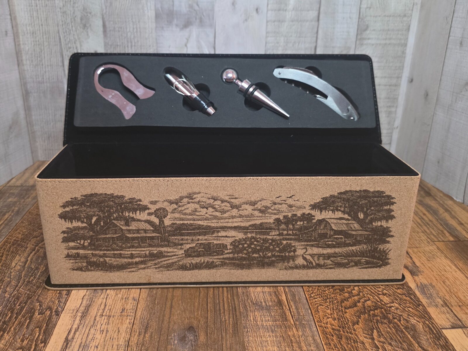 Engraved countryside wine accessory box